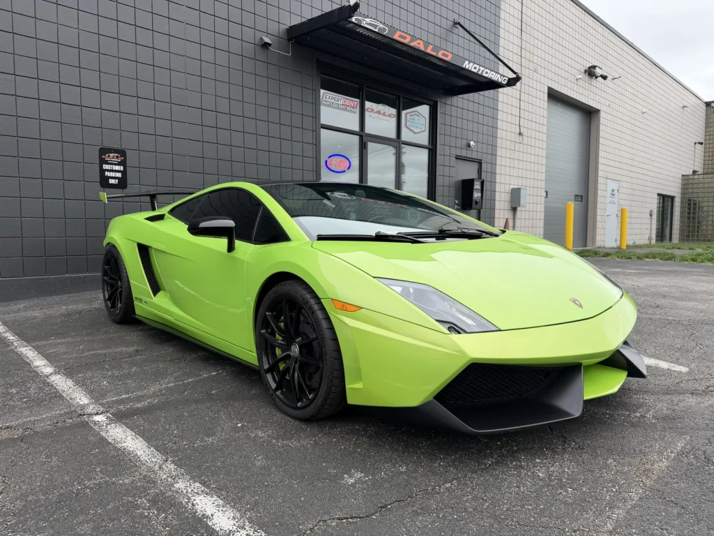 Green Lamborghini Gallardo, front quarter view